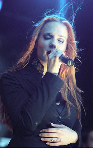 Simone Simons