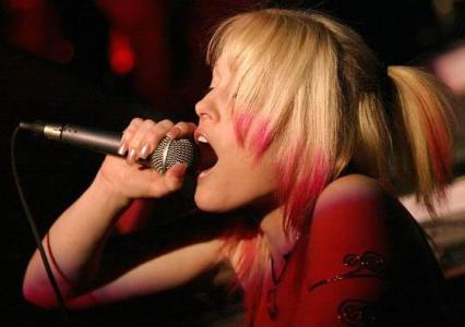 Lisa Bouchelle